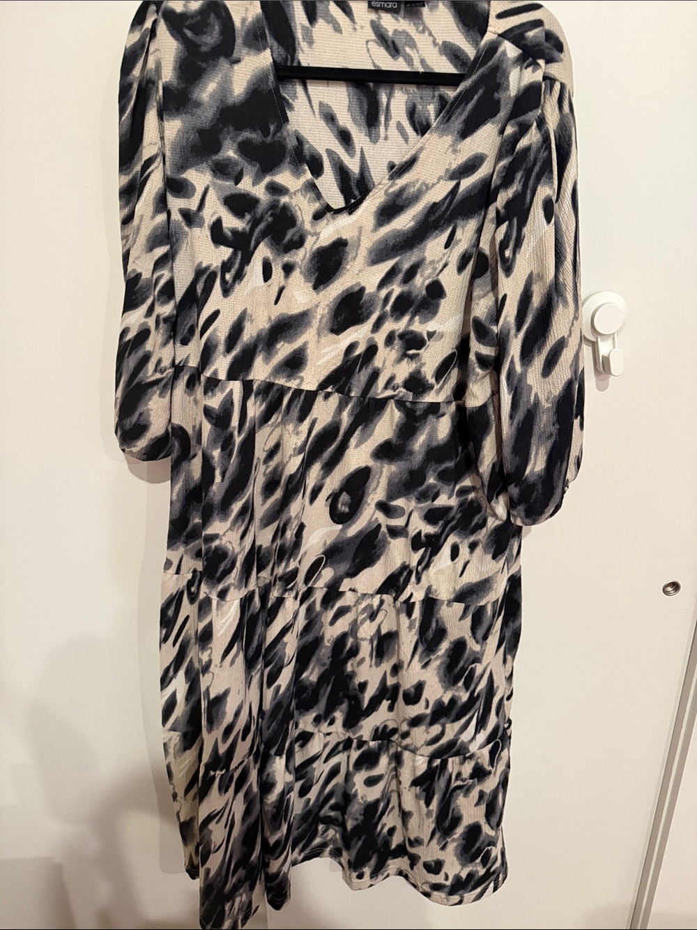 V-Neck Tiered Long-Sleeve Dress in Black & Cream